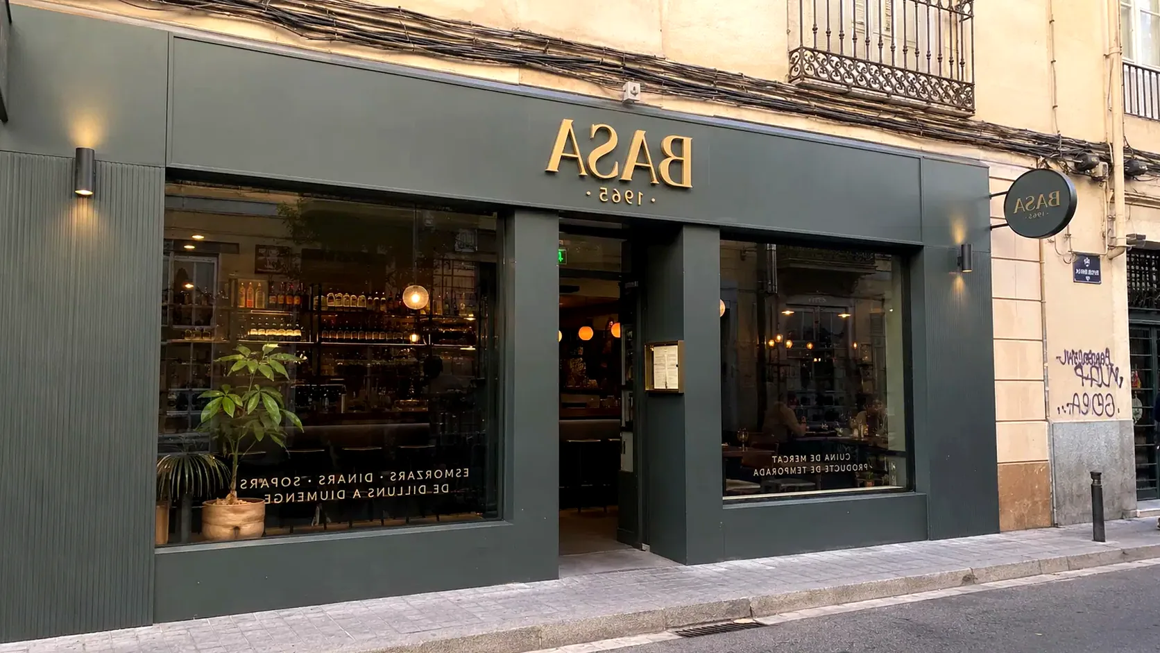 Rótulos de fachada fabricados en Alicante